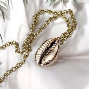 5  For $25💫Rose Gold Nautical Sea Shell Cowrie Necklace Pendant